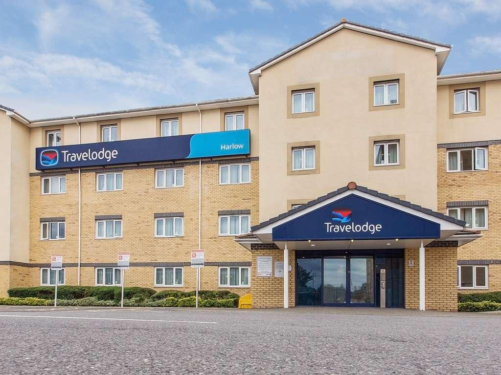 Travelodge Харлоу Экстерьер фото