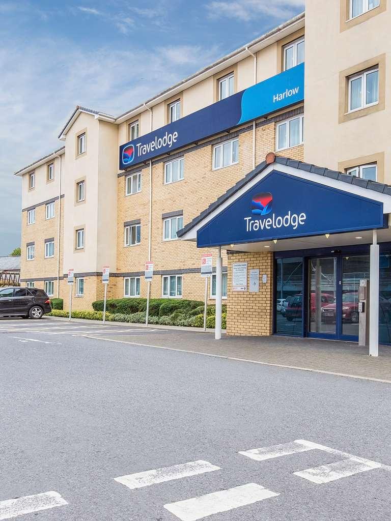 Travelodge Харлоу Экстерьер фото
