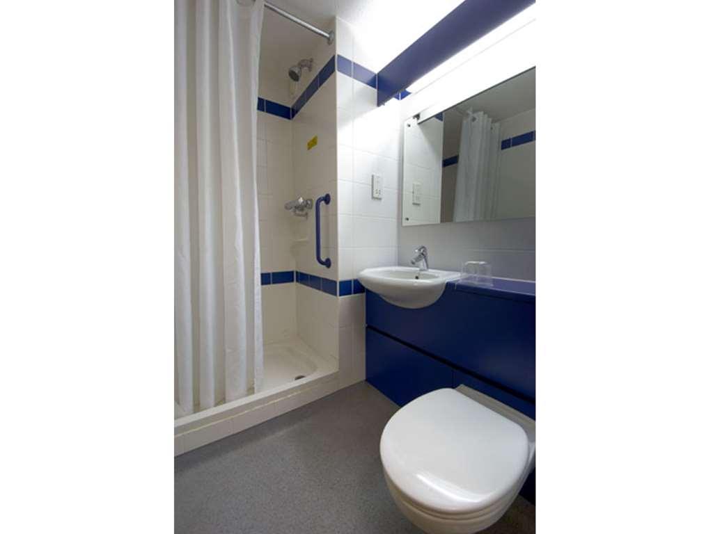 Travelodge Харлоу Номер фото