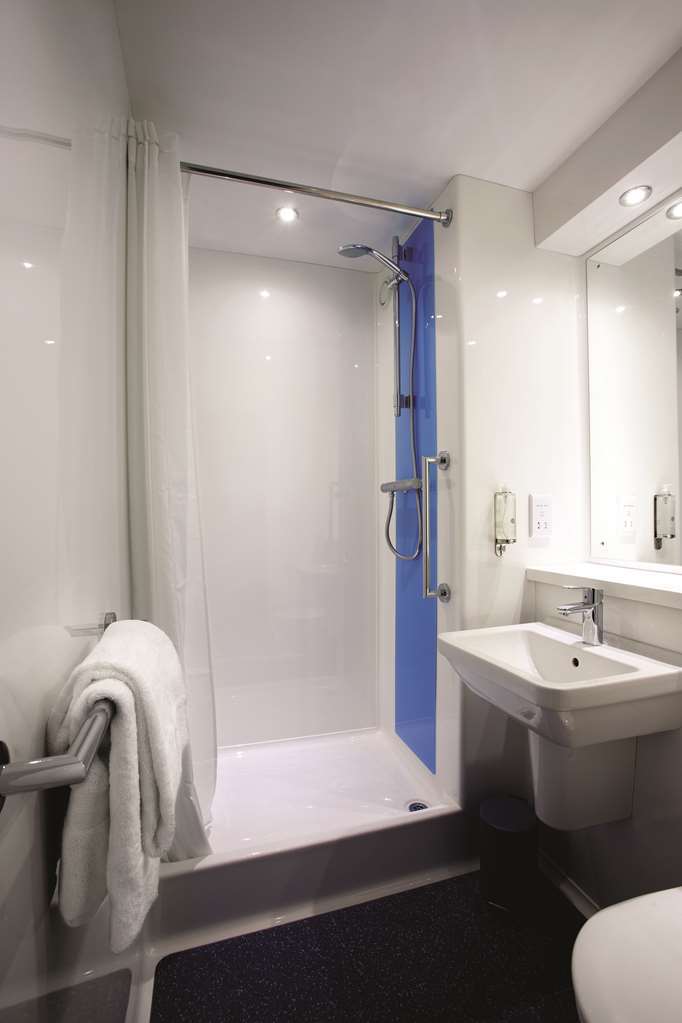 Travelodge Харлоу Номер фото